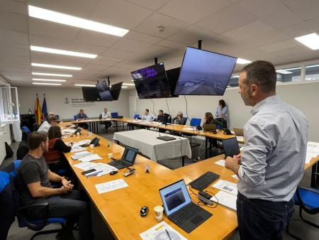 Image Members of the Port of Tarragona Crisis Committee Use Emergency Simulations to Train at the Jovellanos Centre in Asturias
