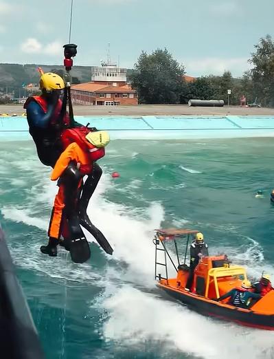 Image SAR swimmer: final exercise