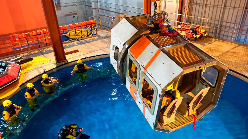 Image Submerged Helicopter Abandonment Simulator (HUET)